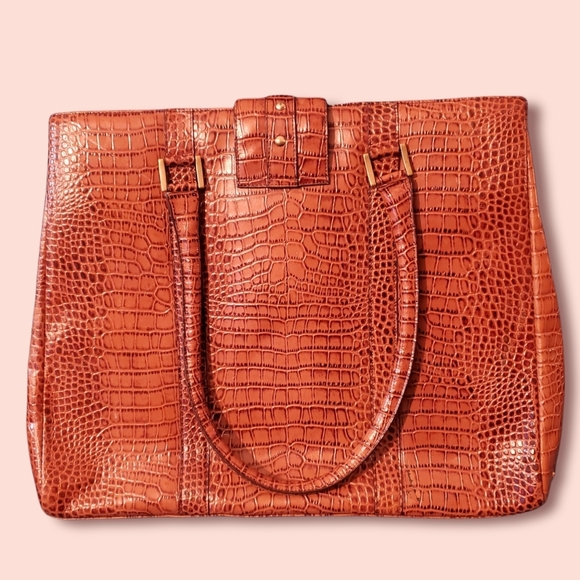 Charlie Lapson Handbag - Picture 2 of 5